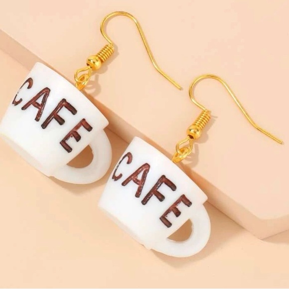🚨Coffee Lovers coffee cup drop earrings🚨 - Picture 1 of 3